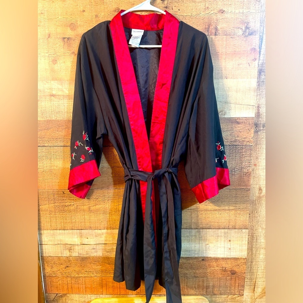 ♥️🖤Delicates roses and satin robe
